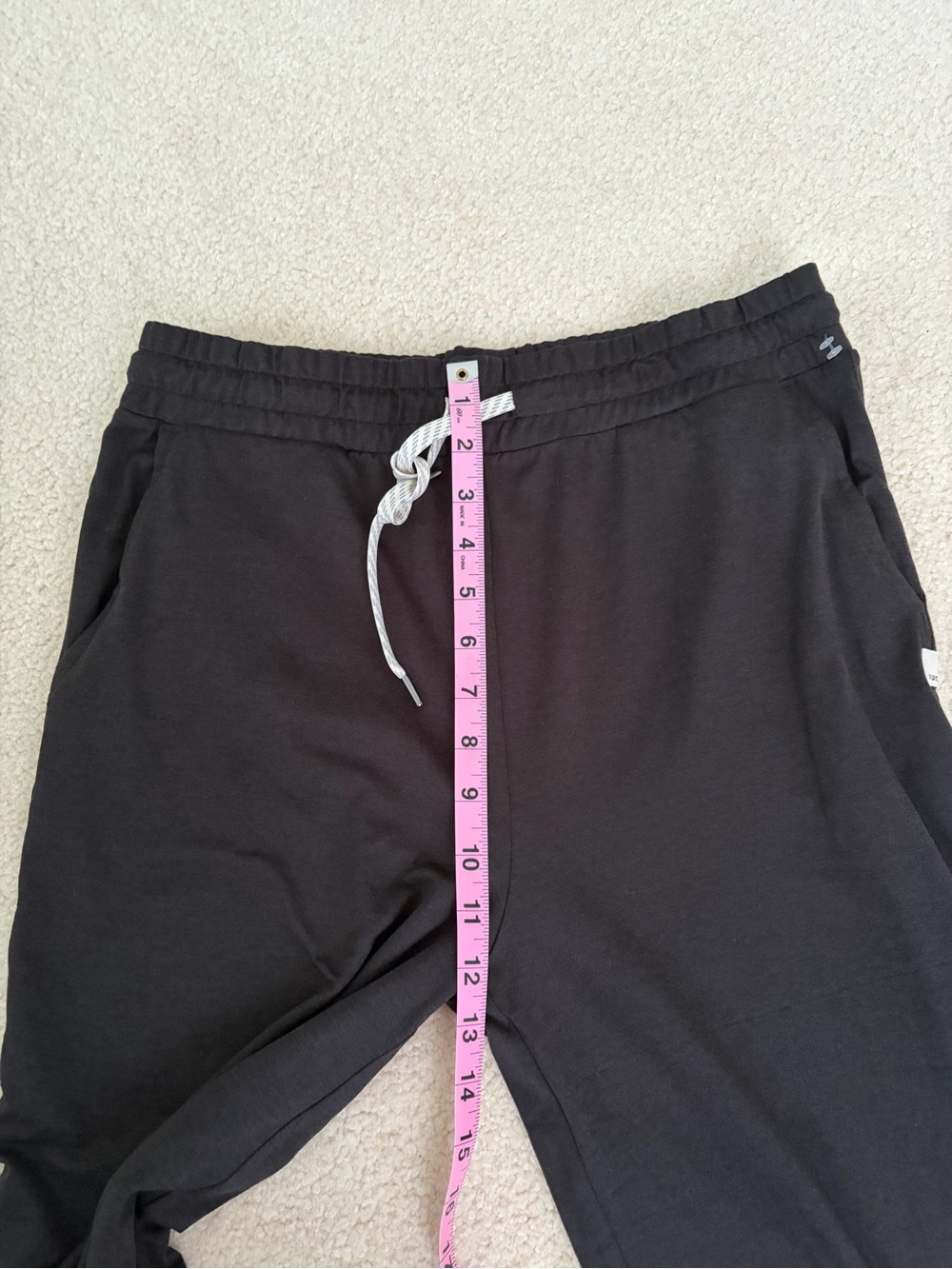 Vuori Womens Pants Halo Essential Wideleg - Picture 6 of 7